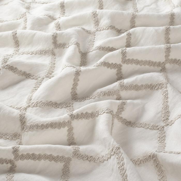 leinenvorhang-bestickt-beige-gemustert-wild-free-070