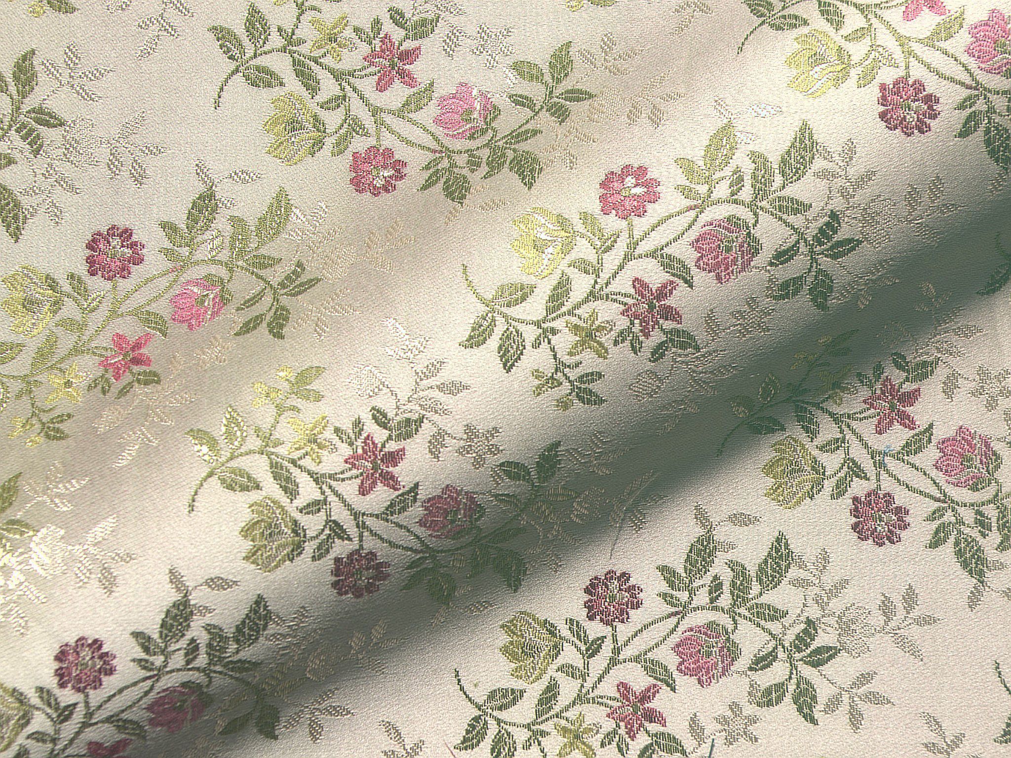 Amalienburg 504 Biedermeier Moebelstoff Blumen Rosa