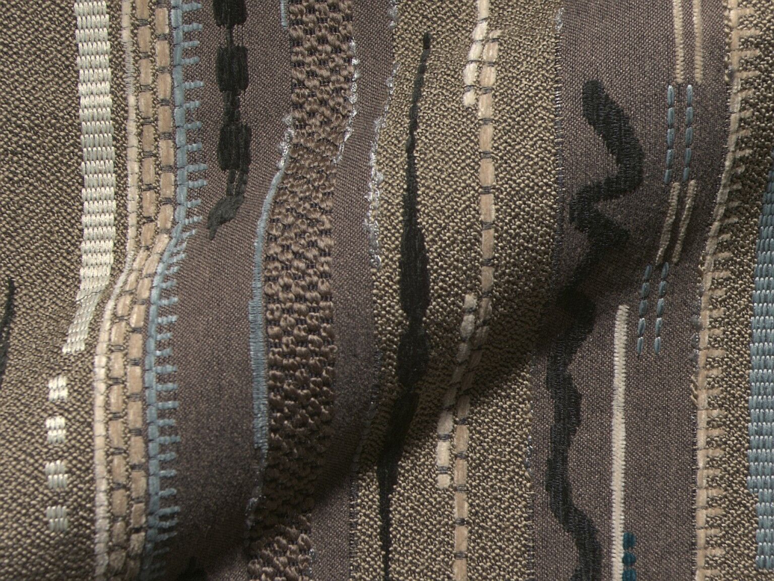 Goa 461 Hoepke Q2 Moebelstoff Gemustert Braun Goa 461 Hoepke Q2 Moebelstoff Gemustert Braun