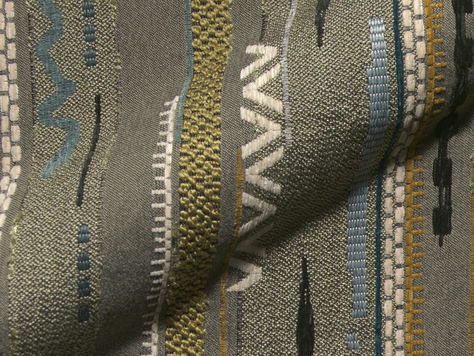 Goa 462 Hoepke Q2 Moebelstoff Gemustert Gruen