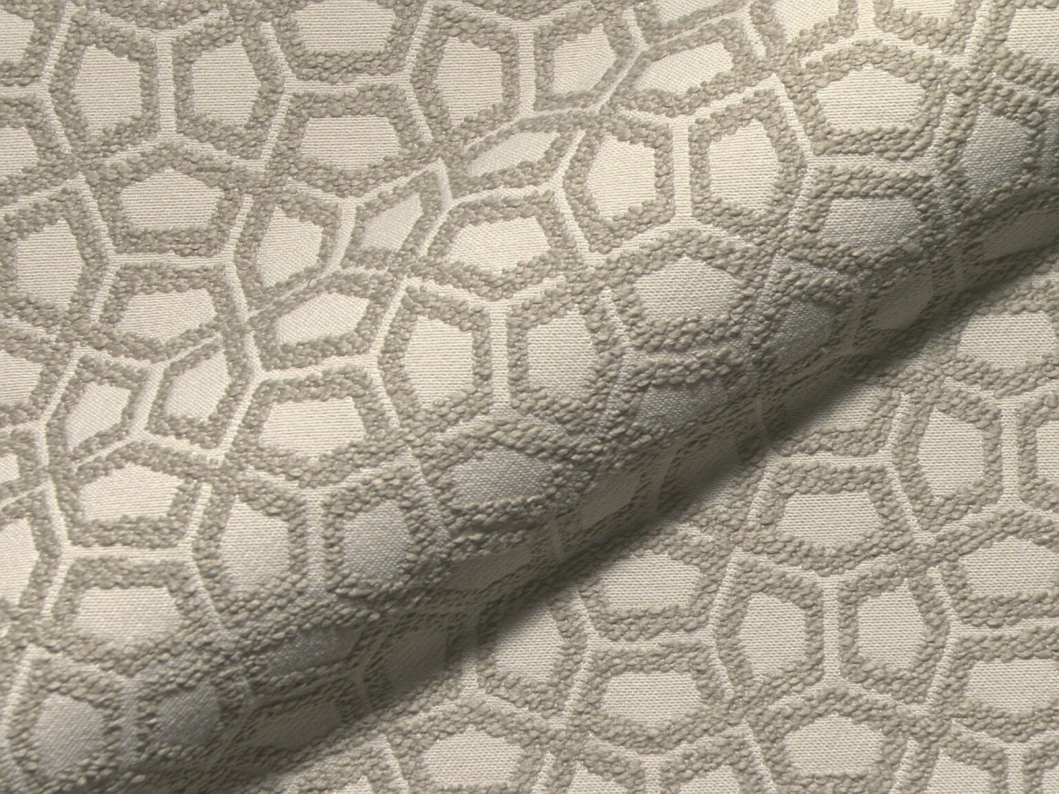 Origami 634 Q2 Moebelbezugsstoff Hoepke Gemustert Beige