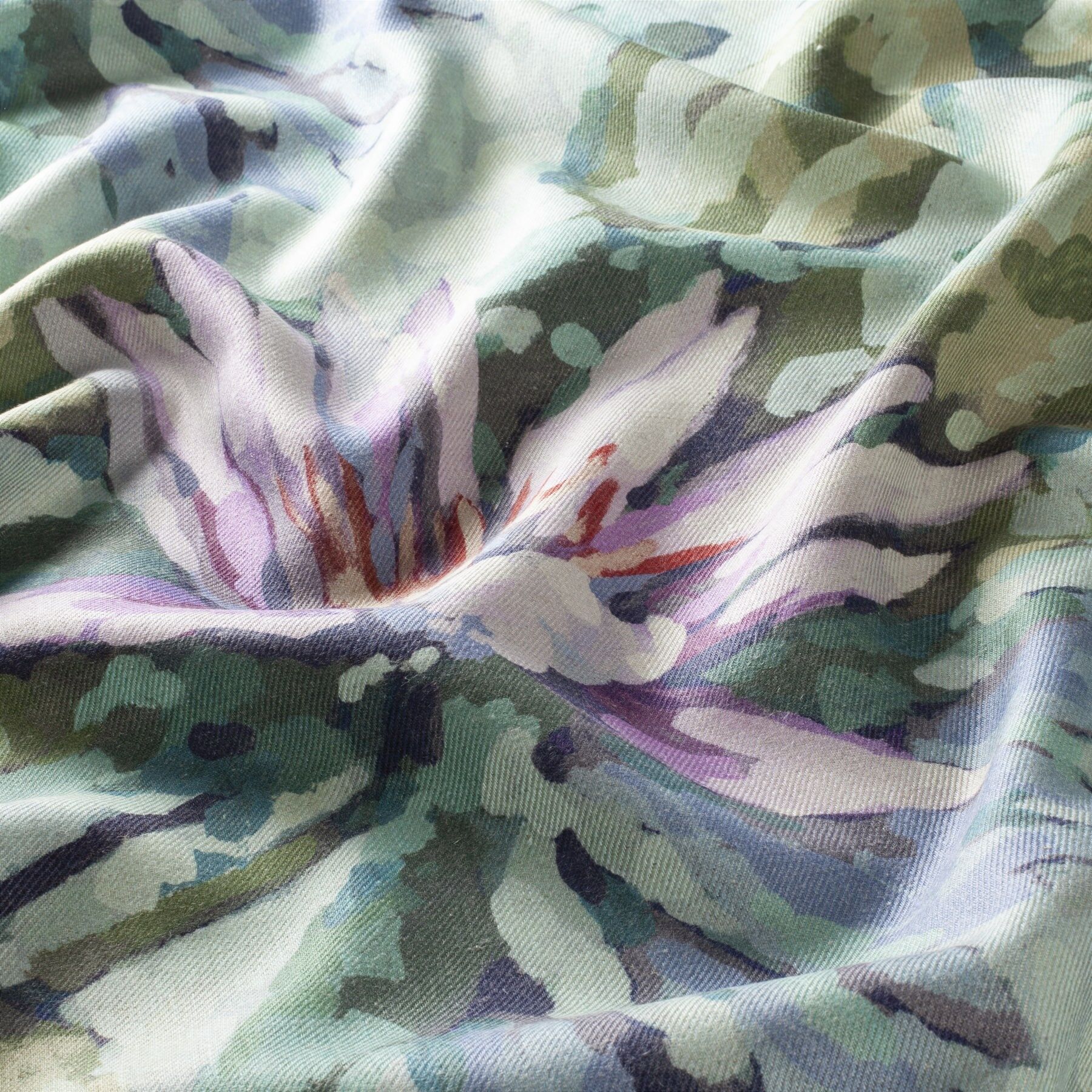 Ca1572 080 By The Lake Jab Vorhangstoff Meterware Mit Blumenmuster Gruen Lila