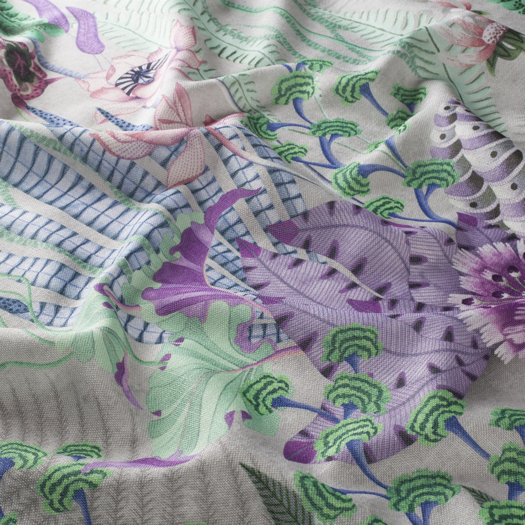 Ch3247 080 Ritual Spirit Jab Vorhangstoff Meterware Gemustert Grau Lila Gruen