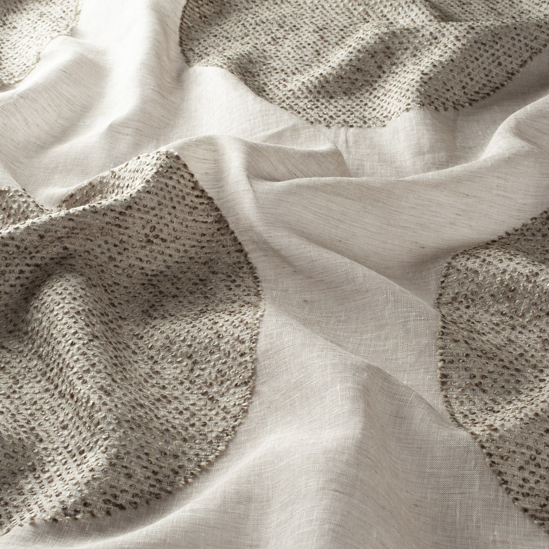 Ch3110 020 Charismatic Jab Vorhangstoff Meterware Gemustert Braun