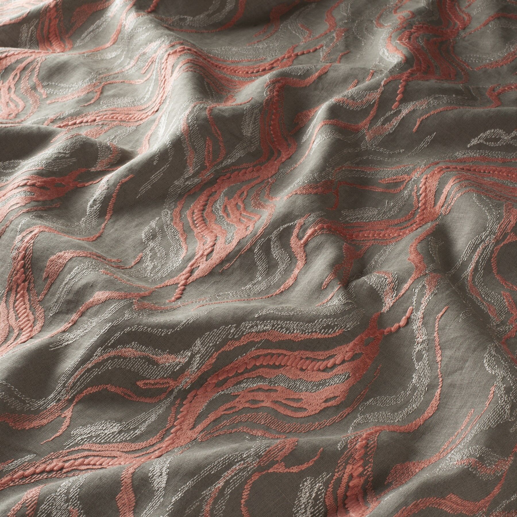 Ch3180 010 Pretty Day Jab Vorhangstoff Meterware Gemustert Rot Braun