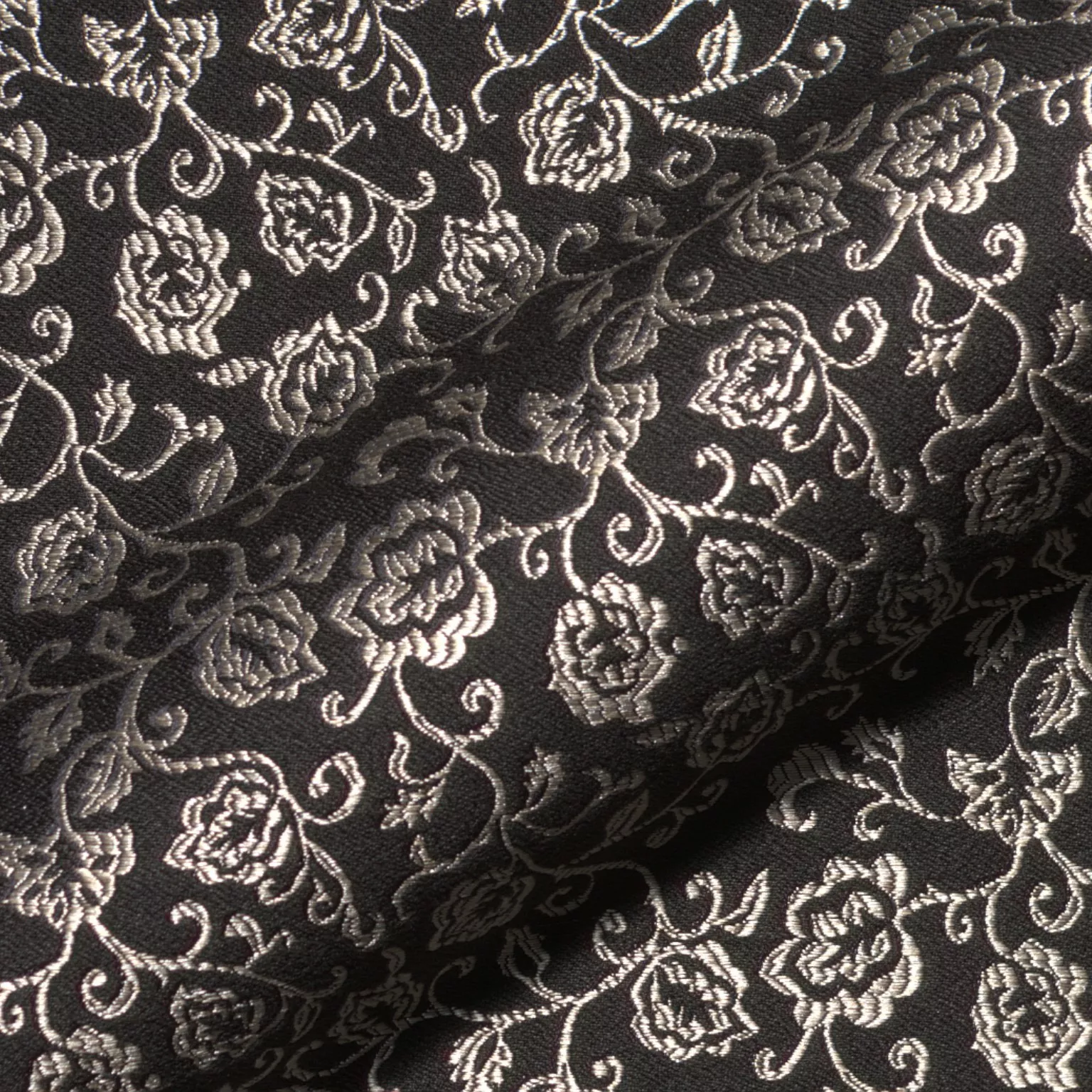 Baronesse Barolo 740 Hoepke Q2 Moebelstoff Floral Schwarz