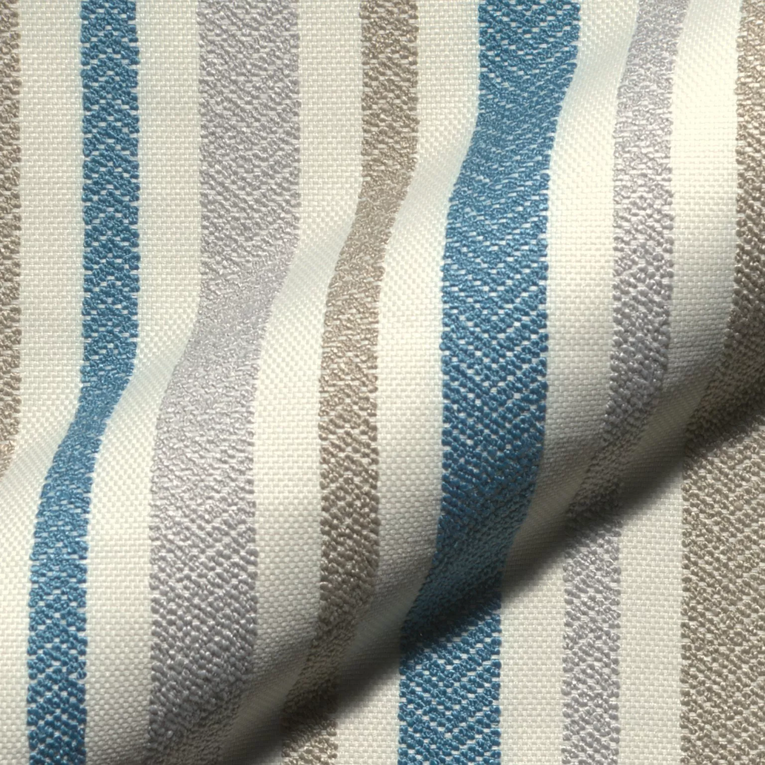 Paradiso Male 426 Hoepke Paradiso Moebelstoff Gestreift Blau Paradiso Male 426 Hoepke Paradiso Moebelstoff Gestreift Blau