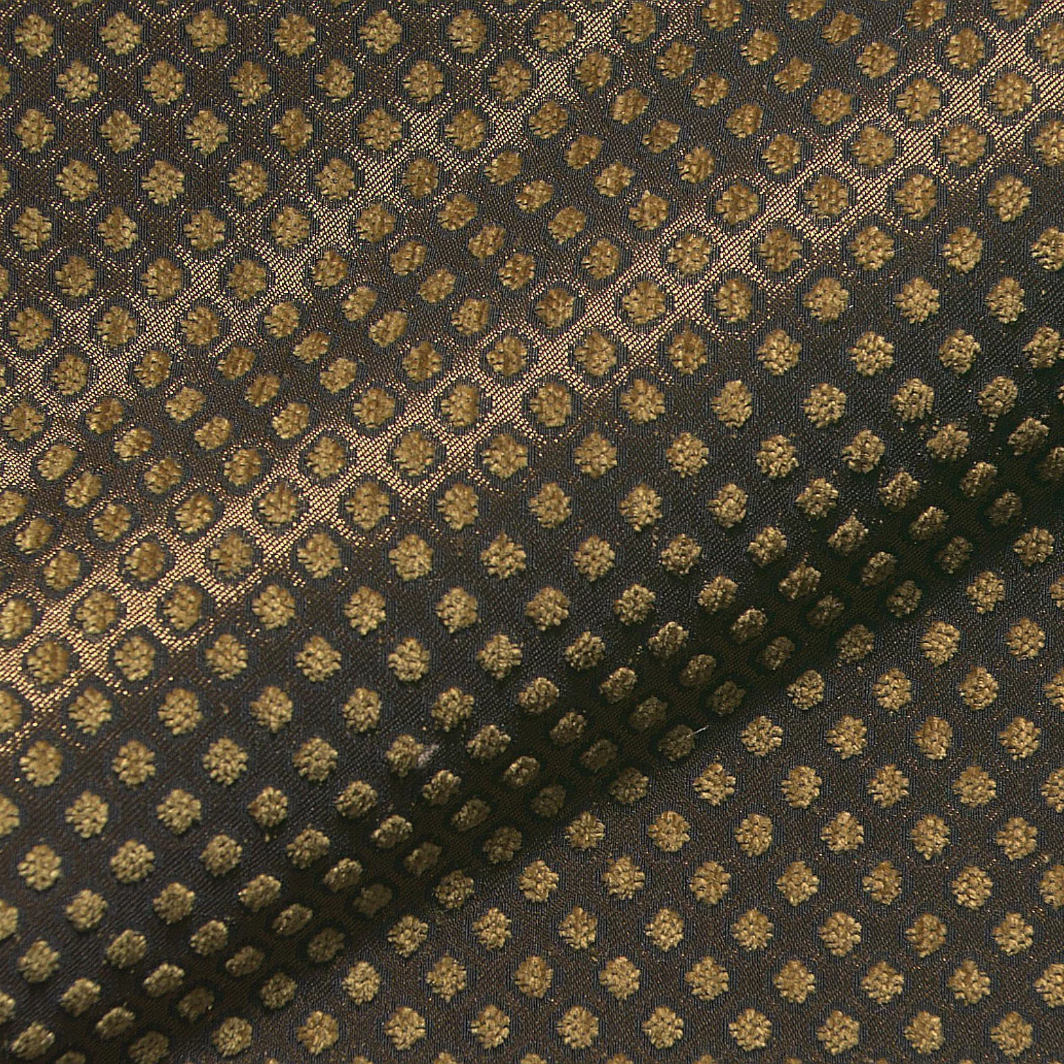 Normandie 530 Hoepke Q2 Epoque Moebelstoff Gemustert Braun Gold