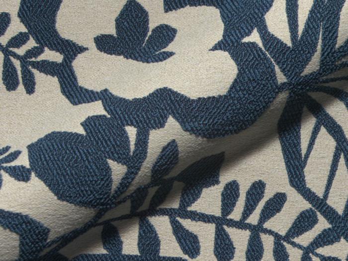 cusco-203-polsterstoff-floral-gemustert-blau-weiss-creme-von-hoepke-textiles