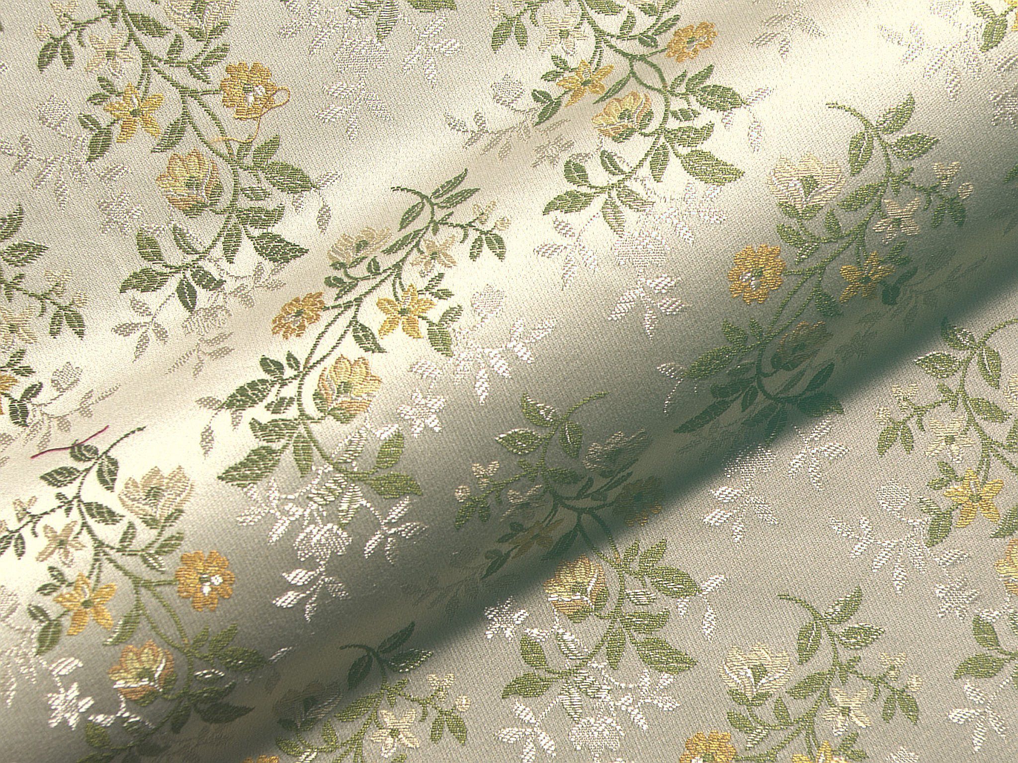 Amalienburg 500 Biedermeier Moebelstoff Blumen Gelb