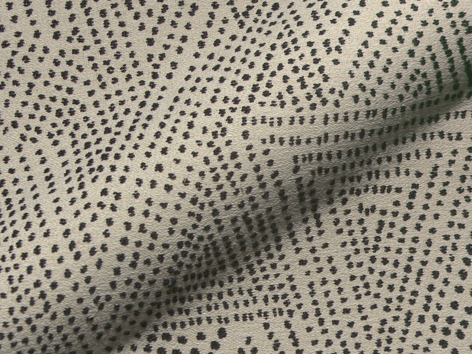 Tiwi 486 Q2 Moebelstoff Polsterstoff Fleckschutz Hoepke Beige Schwarz
