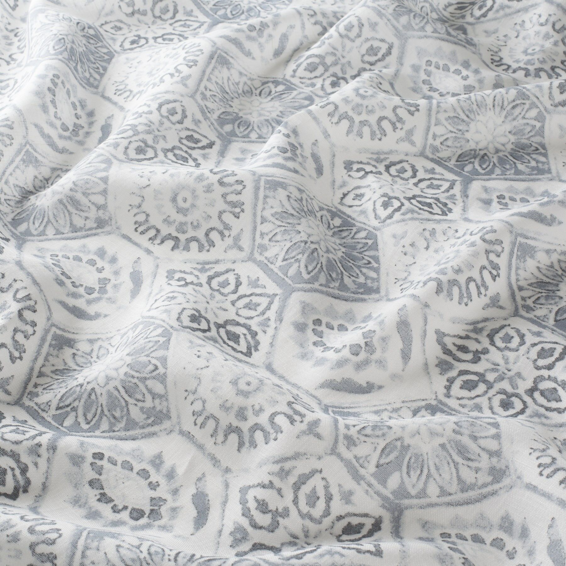 Ja8023 091 Kelty Landhaus Vorhangstoff Meterware Jab Ornamental Gemustert Grau Weiss