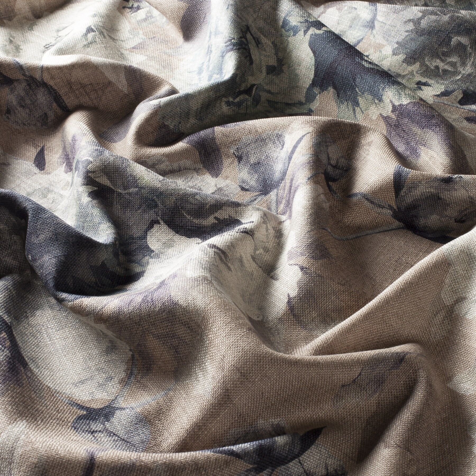 Ca1444 050 Fiore Botanico Jab Vorhangstoff Meterware Mit Blumenmuster Beige Blau