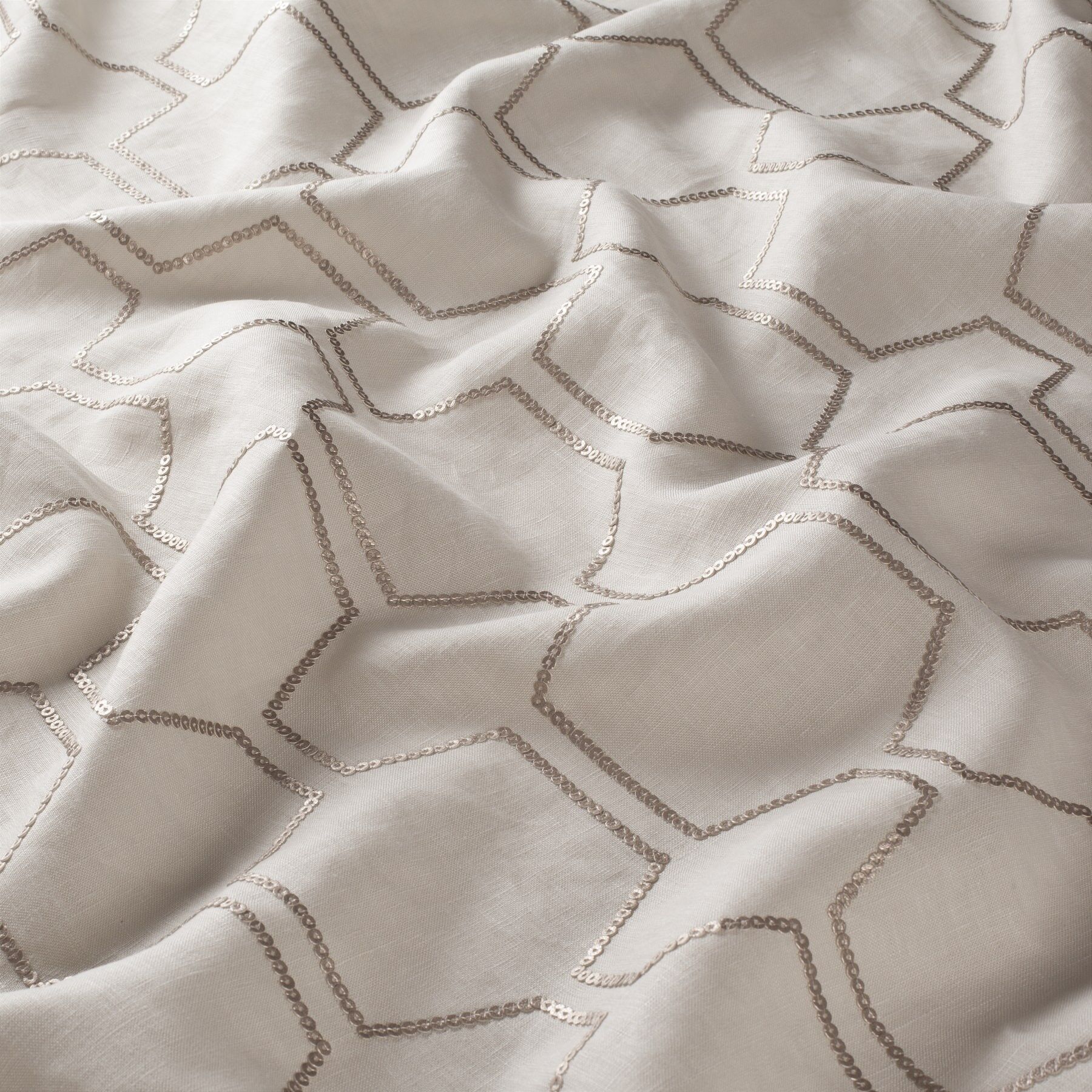 Ca1589 071 Cosmic Diamond Jab Vorhangstoff Meterware Gemustert Beige