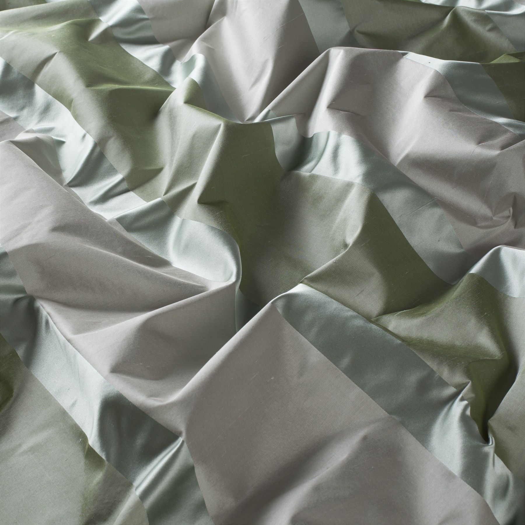 9 7917 030 Aloro Jab Vorhangstoff Meterware Gestreift Gruen