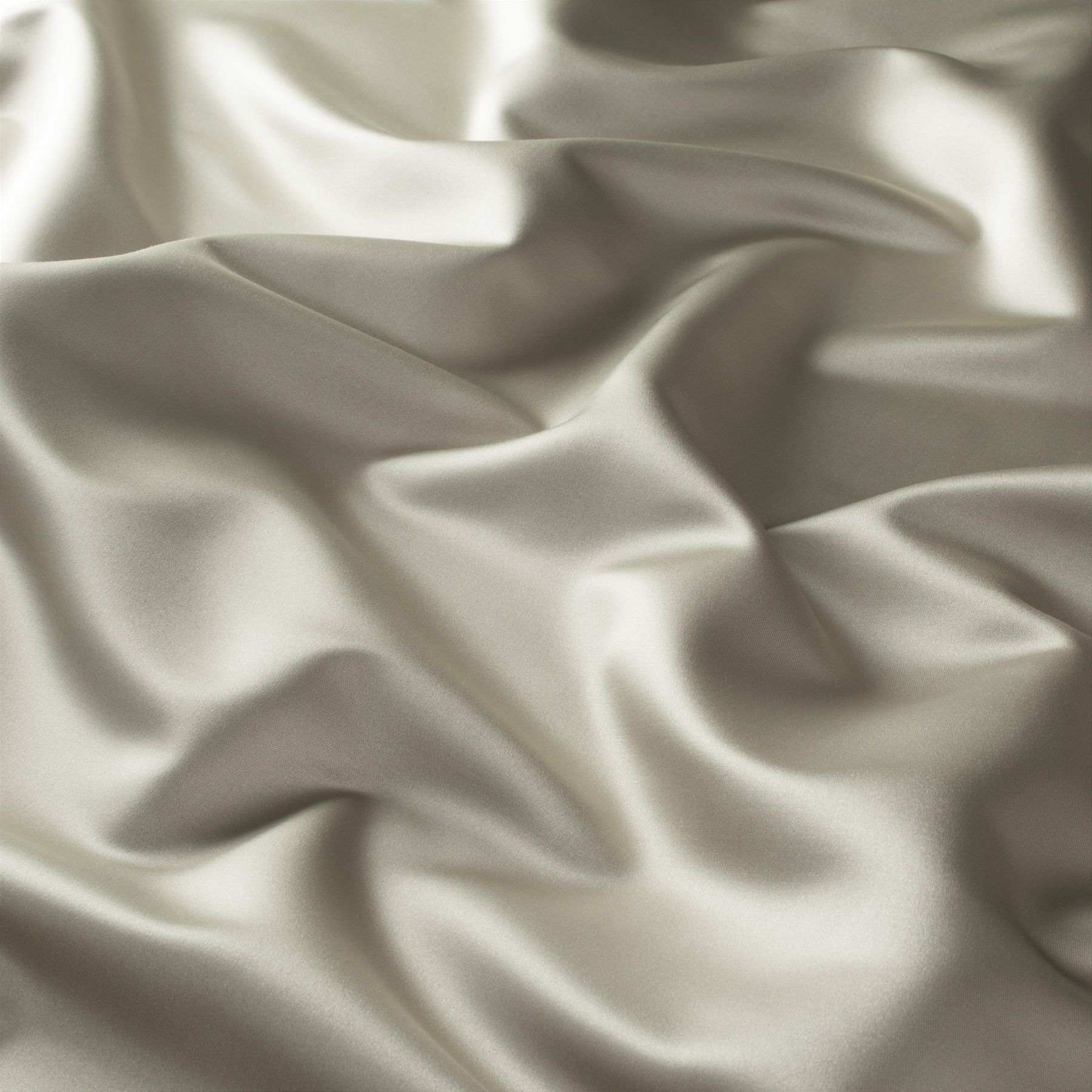 Cr6028 037 Mont Royal Moderne Satin Vorhaenge Gruen