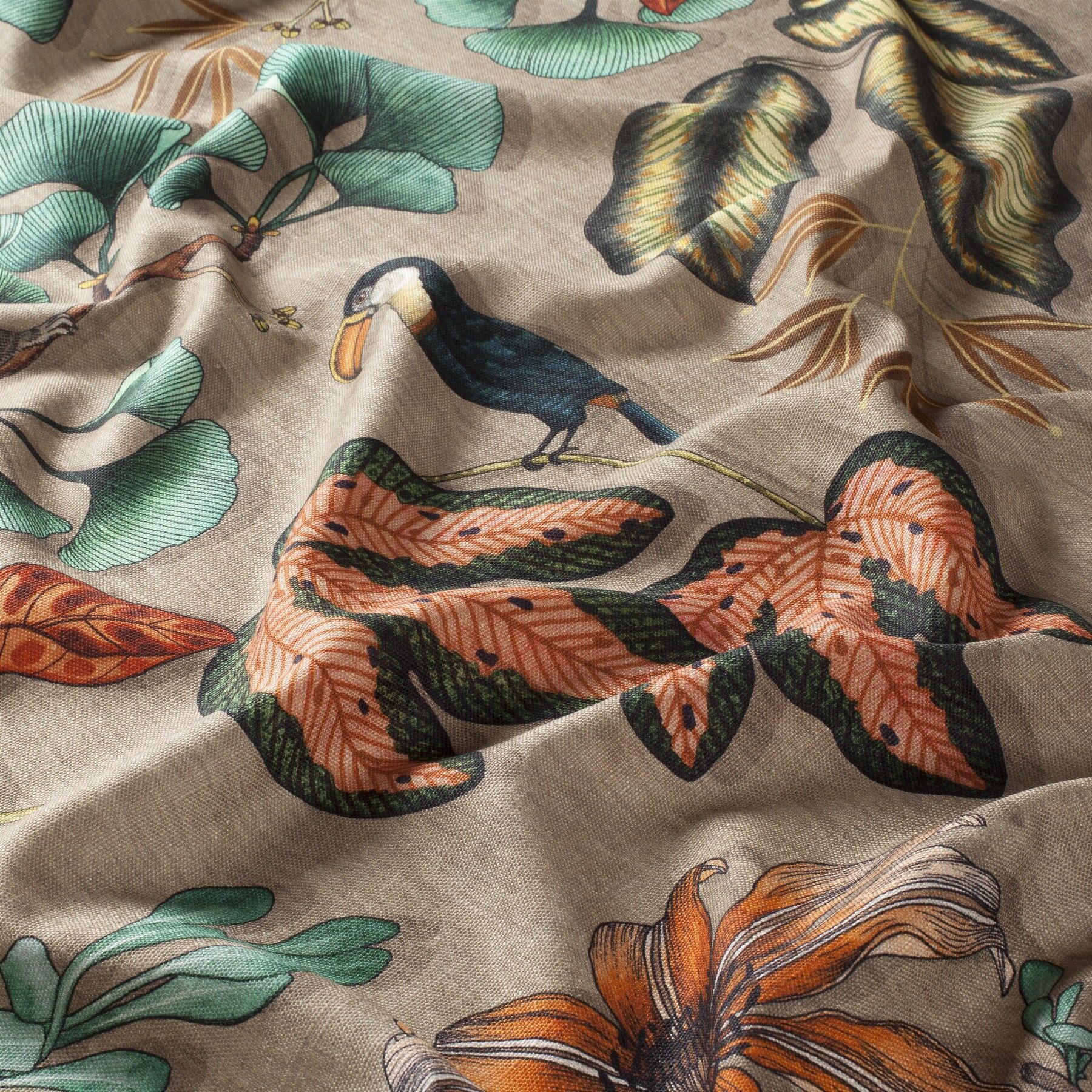 Ch3044 061 Fantastic Madagascar Jab Vorhangstoff Meterware Mit Blumenmuster Braun