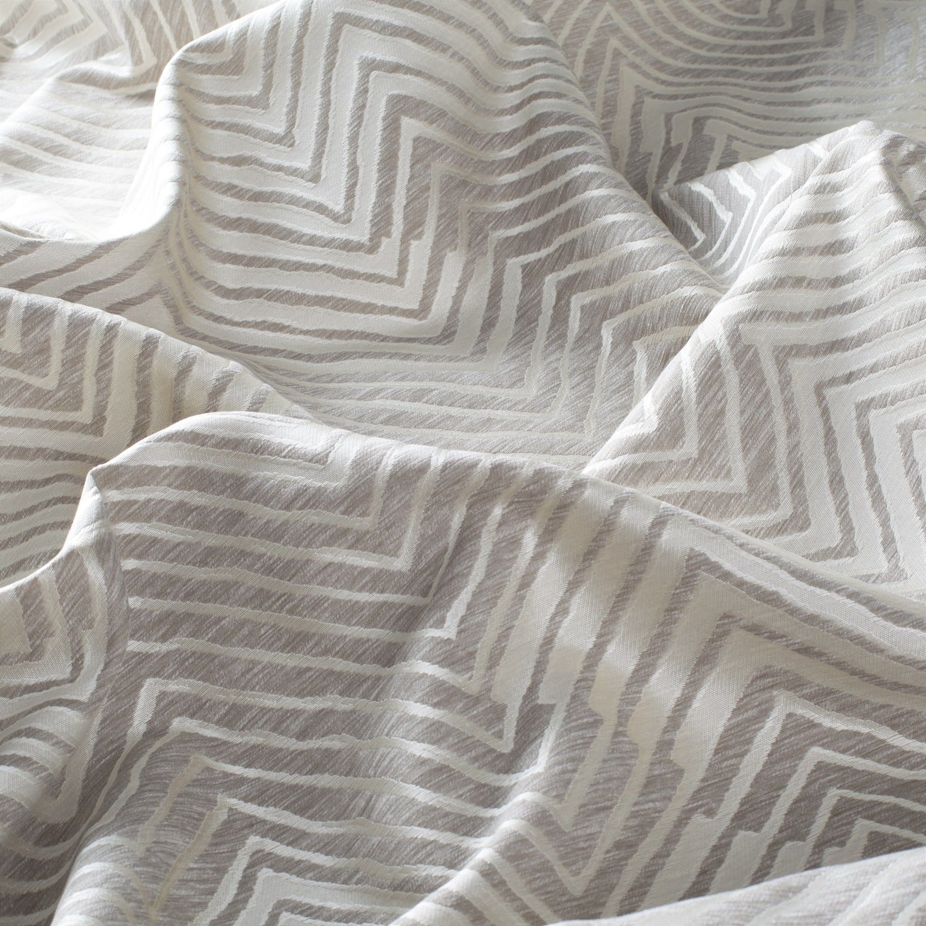 9 7799 091 Berkane Jab Vorhangstoff Meterware Gemustert Grau