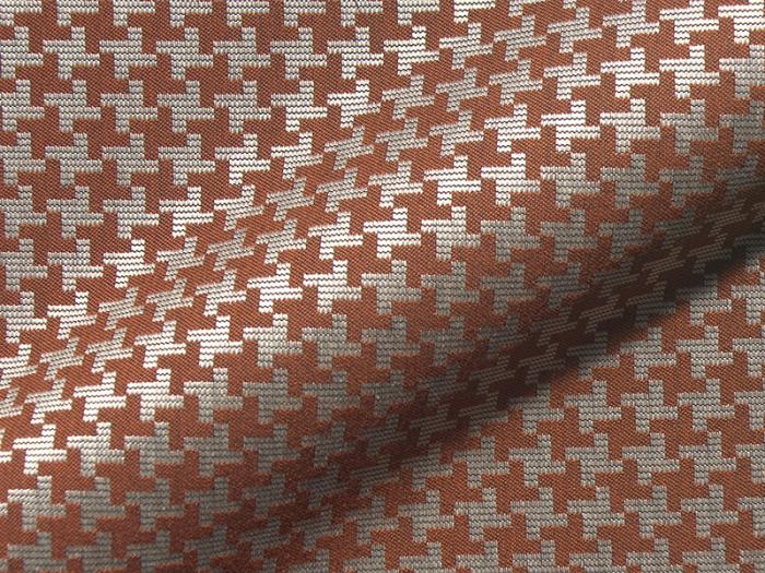 canberra-156-gemusterter-moebelstoff-fleckschutz-braun-silber-orange-von-hoepke-textiles
