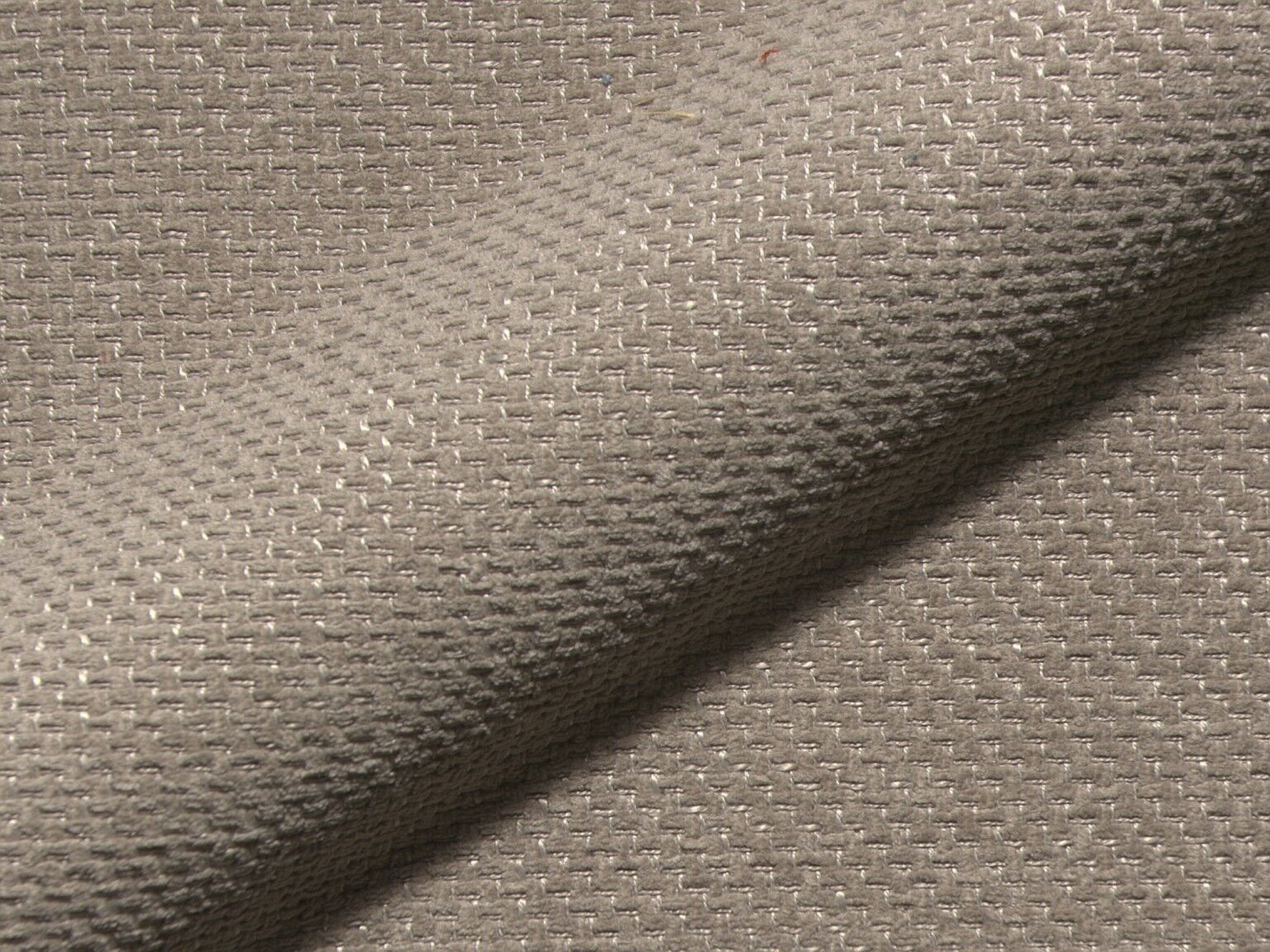 Aqua 145 Nachhaltiger Hoepke Polsterstoff Braun