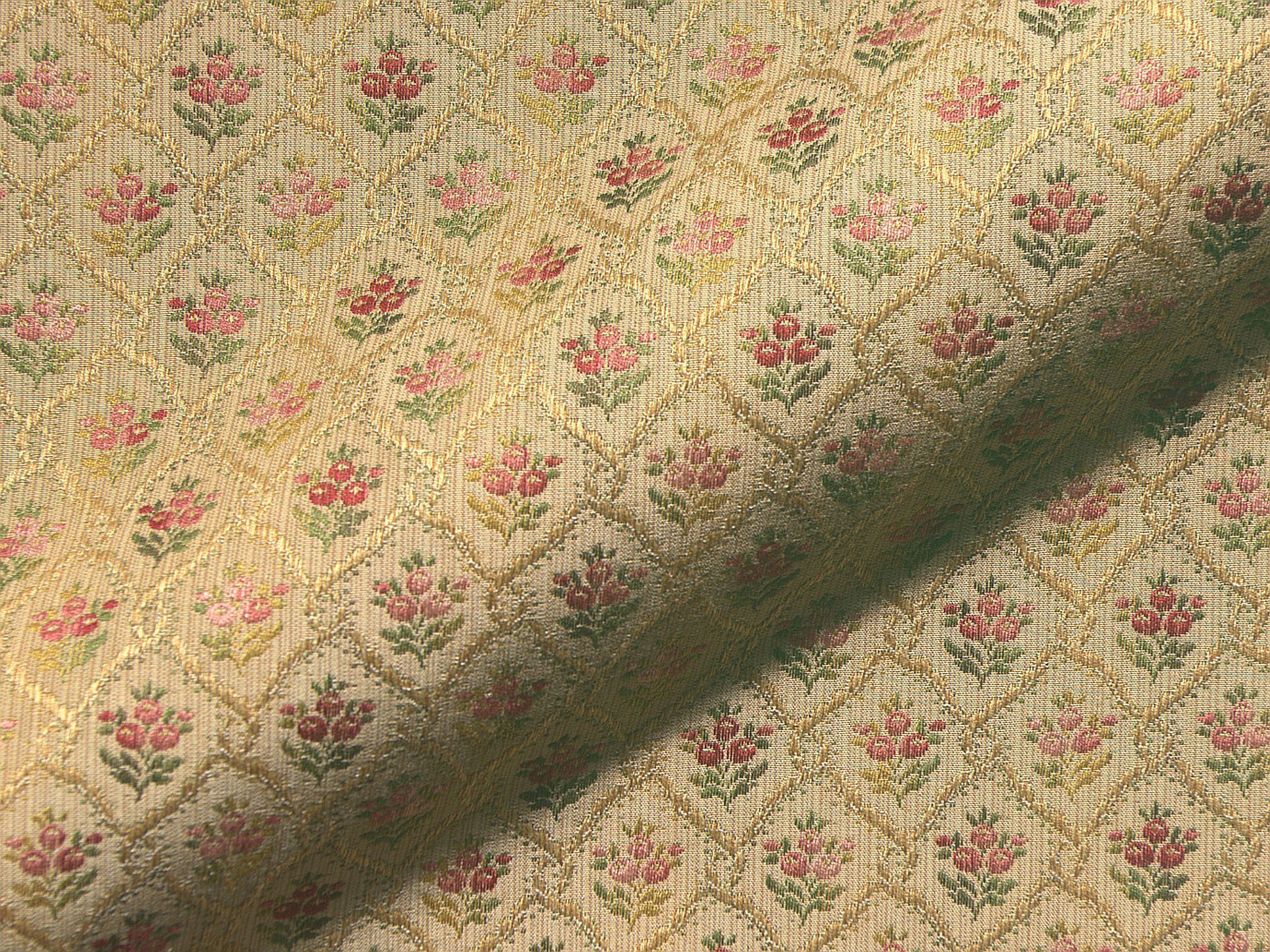 Belvedere 561 Biedermeier Moebelstoff Polsterstoff Blumen Gelb