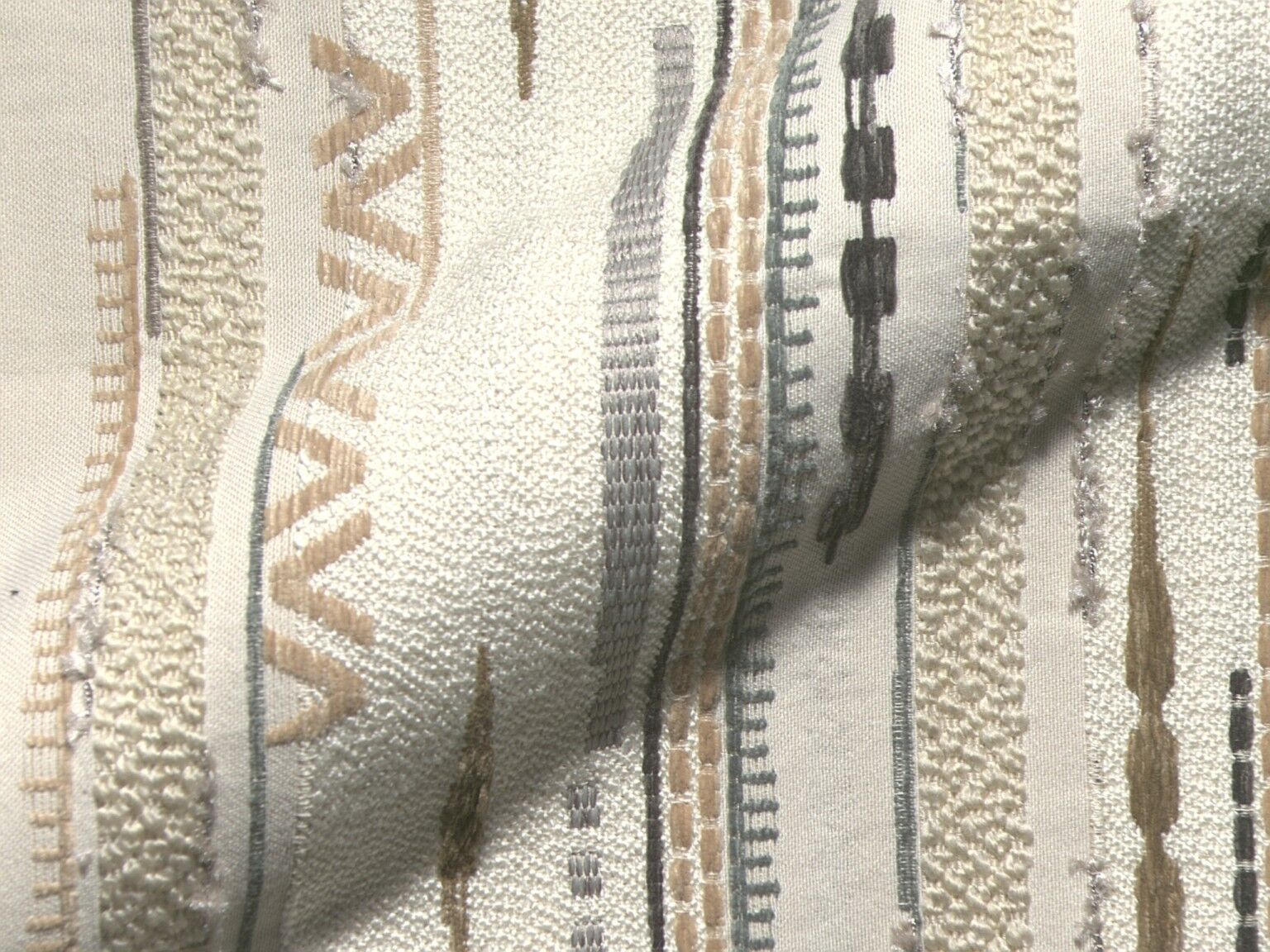 Goa 460 Hoepke Q2 Moebelstoff Gemustert Beige
