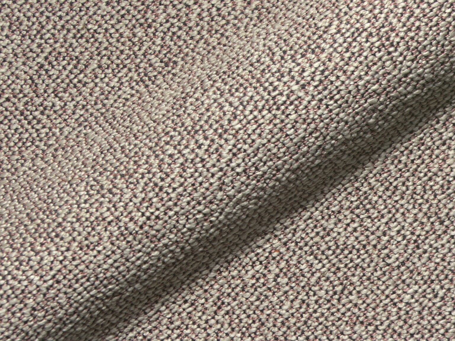 Glow 500 Q2 Hoepke Polsterstoff Moebelstoff Fleckschutz Modern Boucle Grob Lila