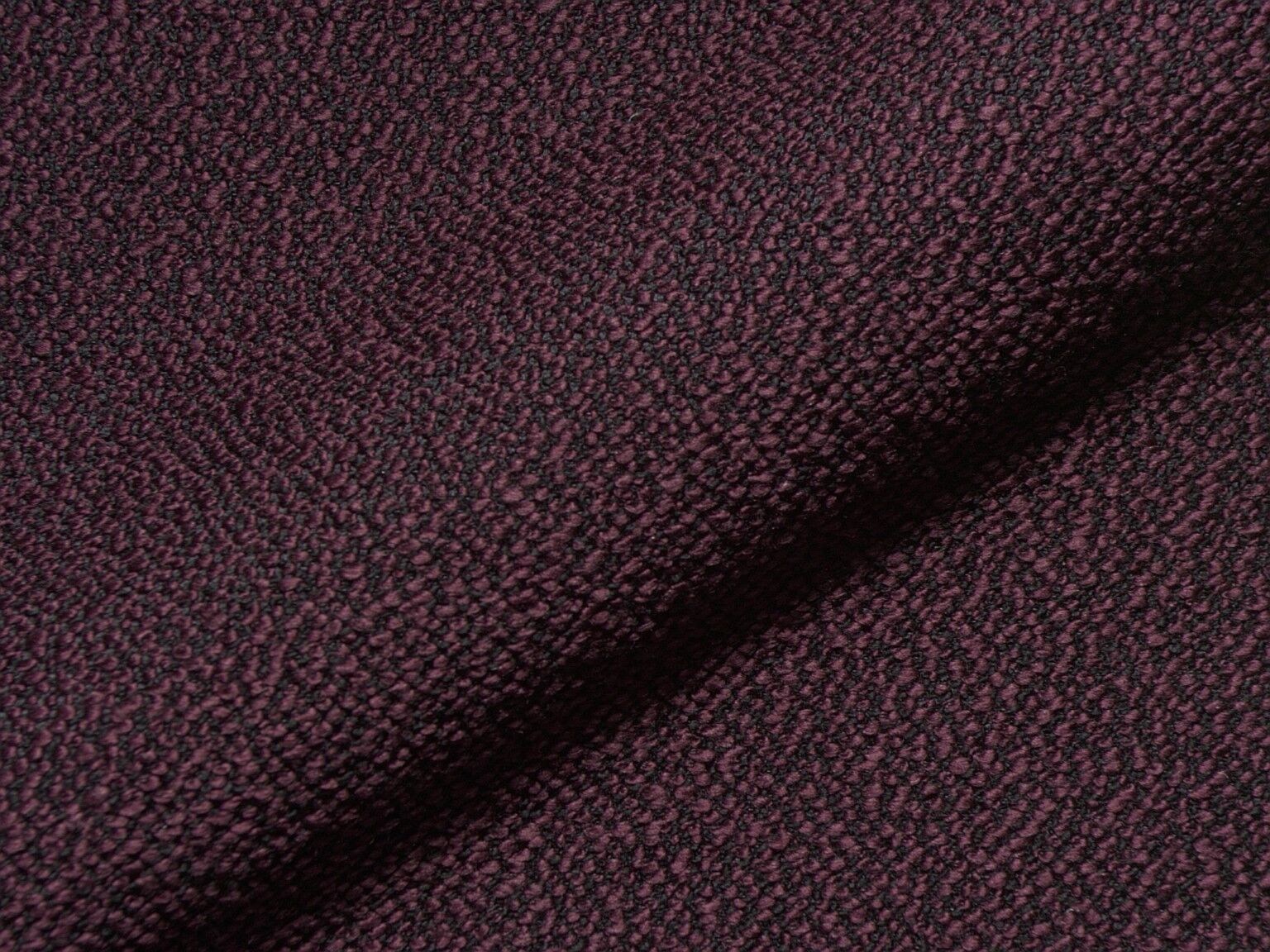 Glow 519 Q2 Hoepke Polsterstoff Moebelstoff Fleckschutz Modern Boucle Grob Lila